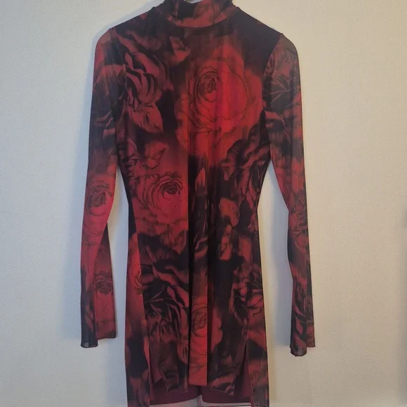 Runaway The Label Jordi Mini Dress in Giovana Red Rose Print - Size XL (10) - Picture 4 of 12